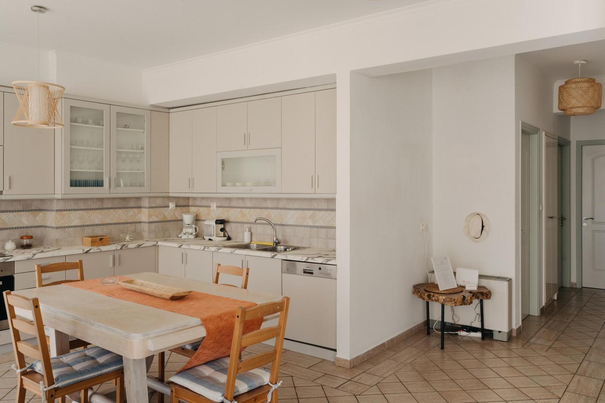 Lazarus 2Bd Apartment In The Center Patras Exteriér fotografie